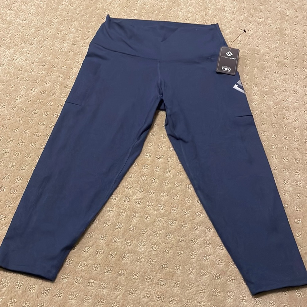 Brand new Superfit Hero Performance work out Capri leggings